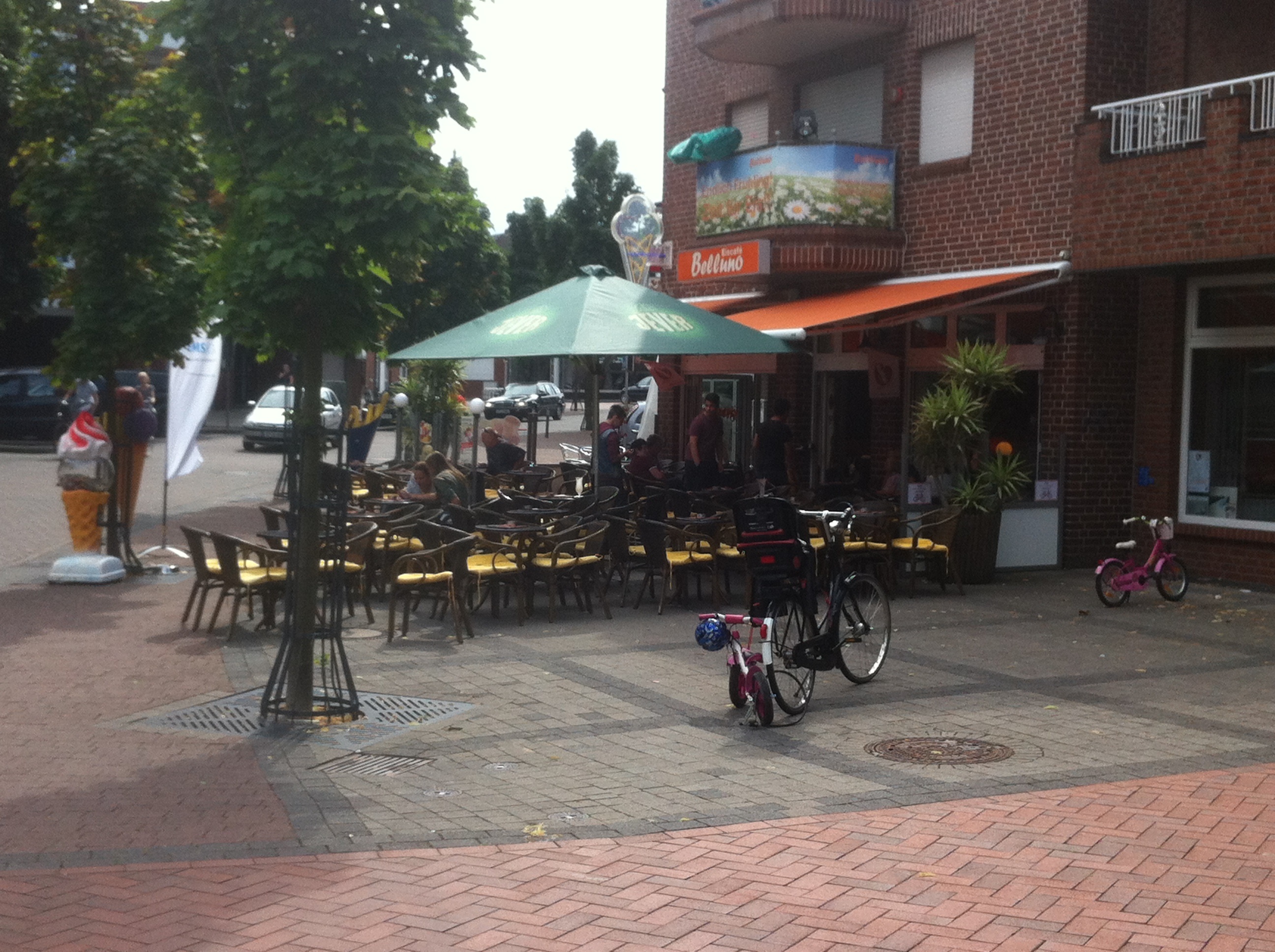 Außenansicht Eiscafé© Belluno Inhaberin: Graciela Hagemeister  in Emsdetten