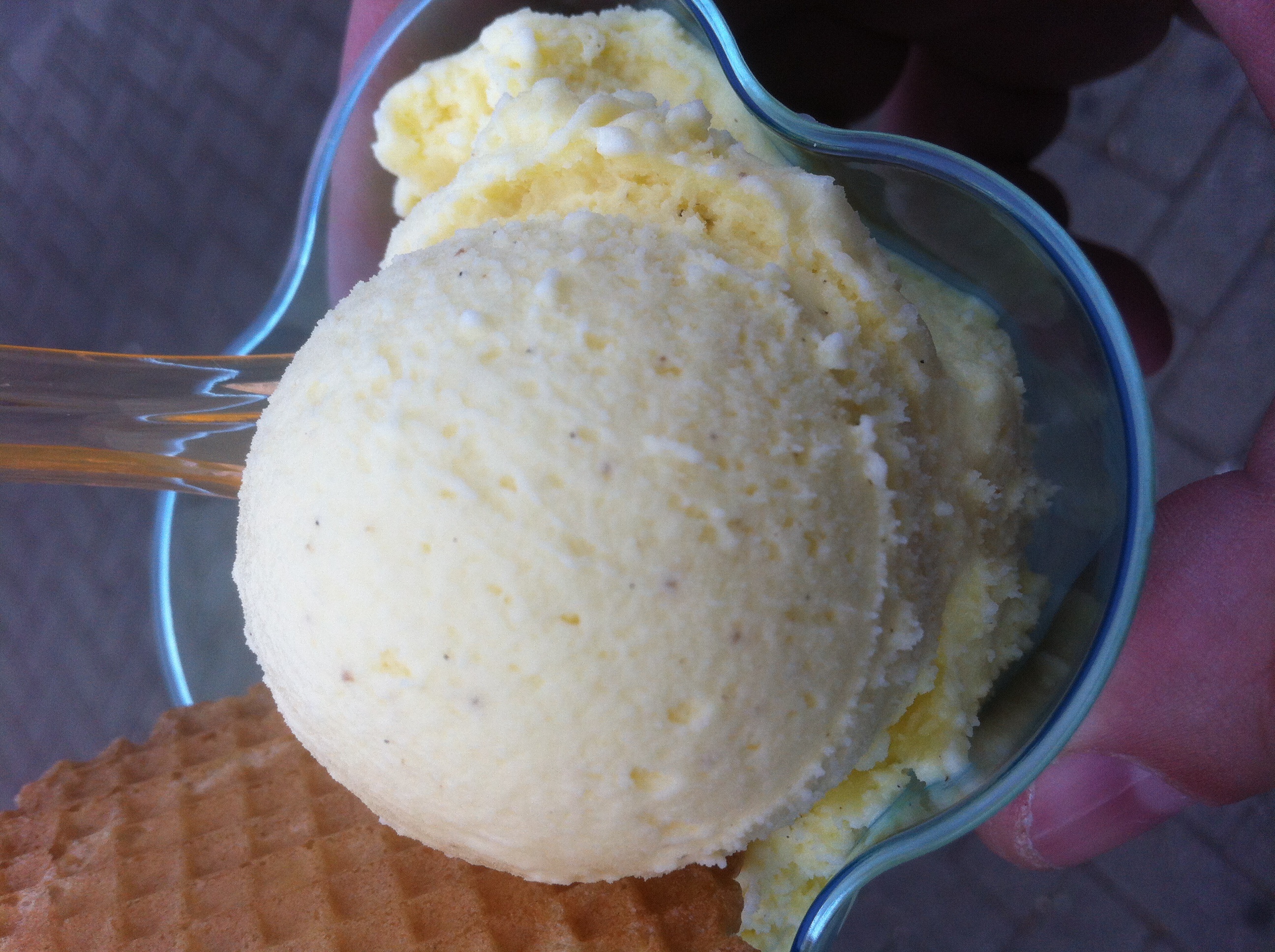 Außenansicht Eiscafe Nanu in Emsdetten