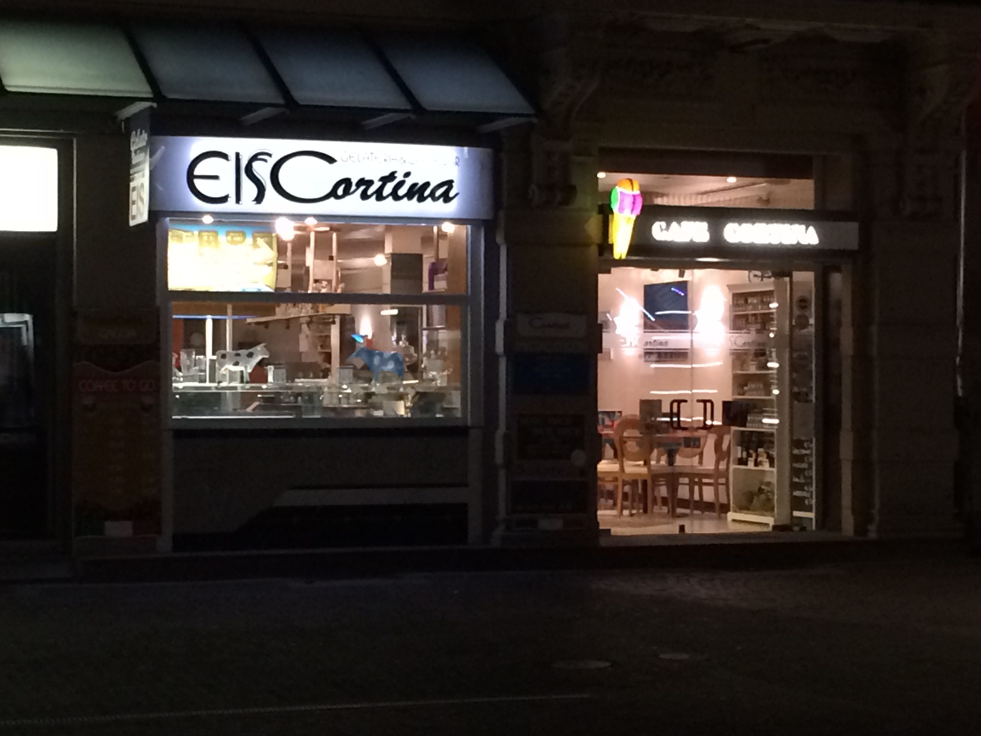 Außenansicht Eis Cortina,  in Karlsruhe