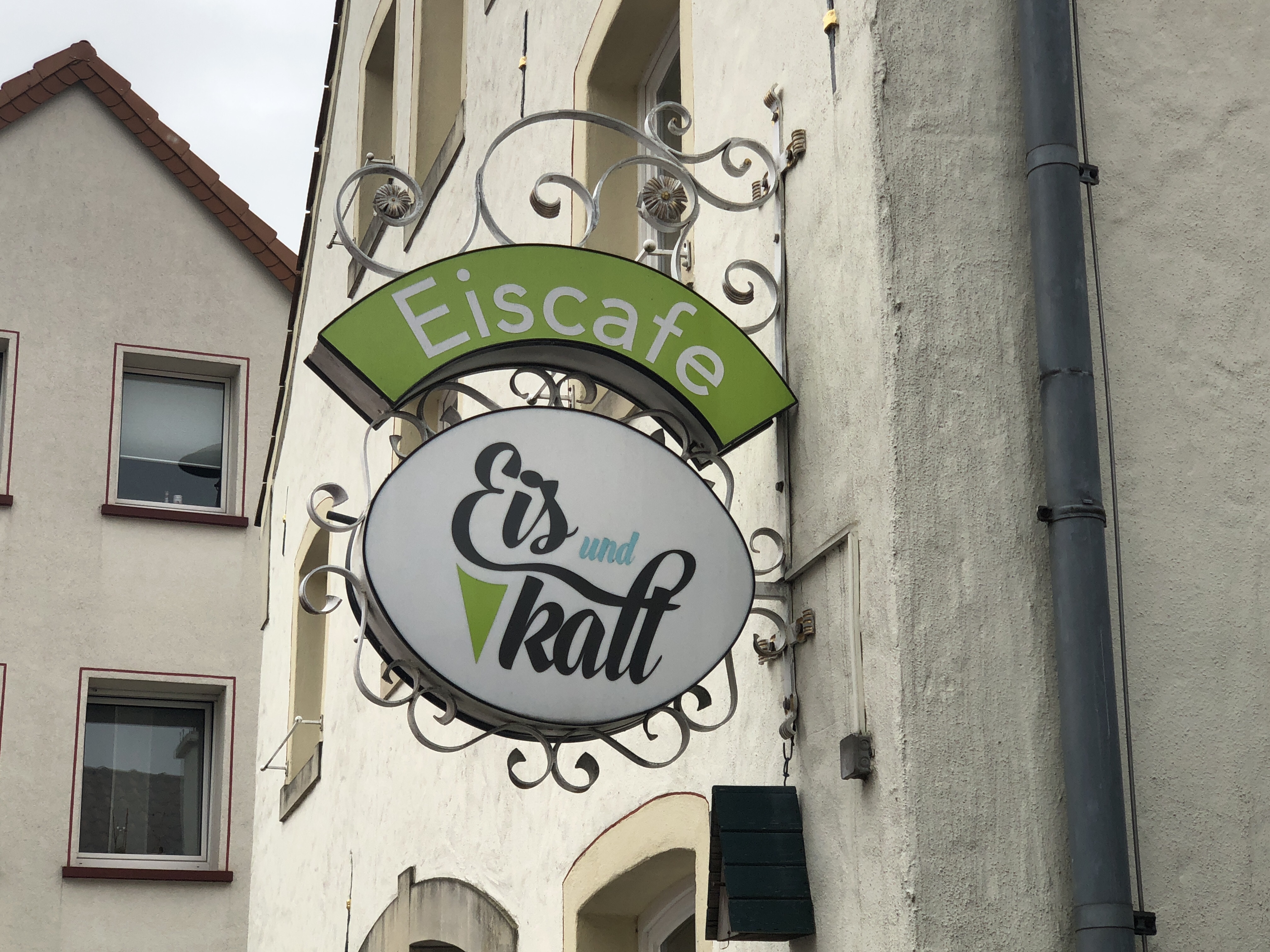 Außenansicht Eiscafe Eisundkalt in Schöppingen